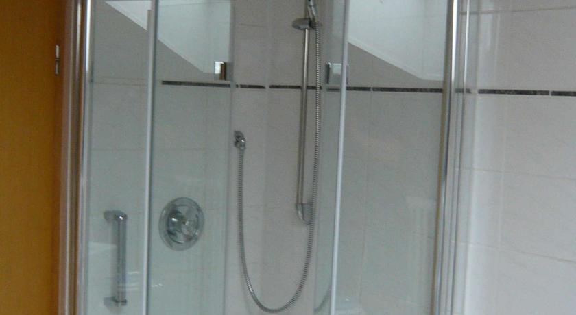 Ferienwohnung Sinsheim-Duehren Oda fotoğraf